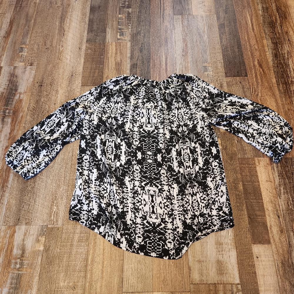 Apt. 9 Patterned Top - Picture 3 of 4